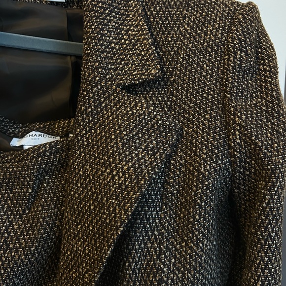 Sag Harbor Dark Brown Suit - Picture 4 of 10